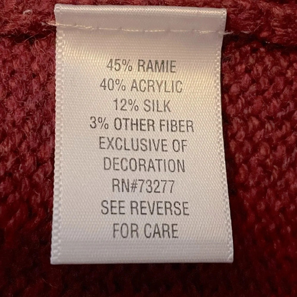 Croft & Barrow XL red Holiday sweater w/full zip front closure w/toggle pull. - Picture 6 of 9